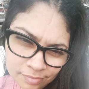 Meet your Posher, Sylvia